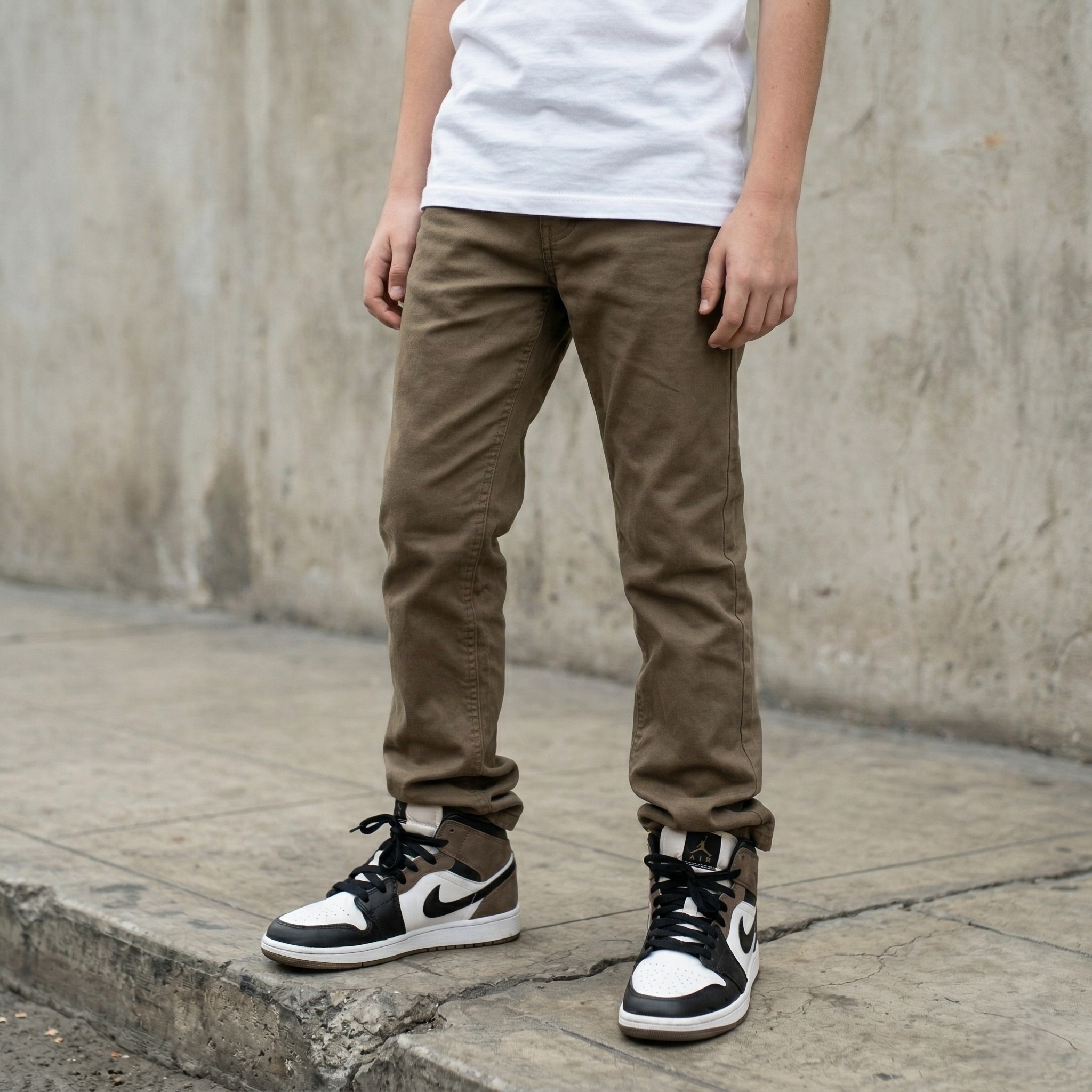 Pantalón Niño Paper Touch Marrón