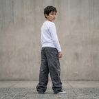Jean baggy wide leg niño gris grafito ANG Kidz – streetwear infantil Lima Perú
