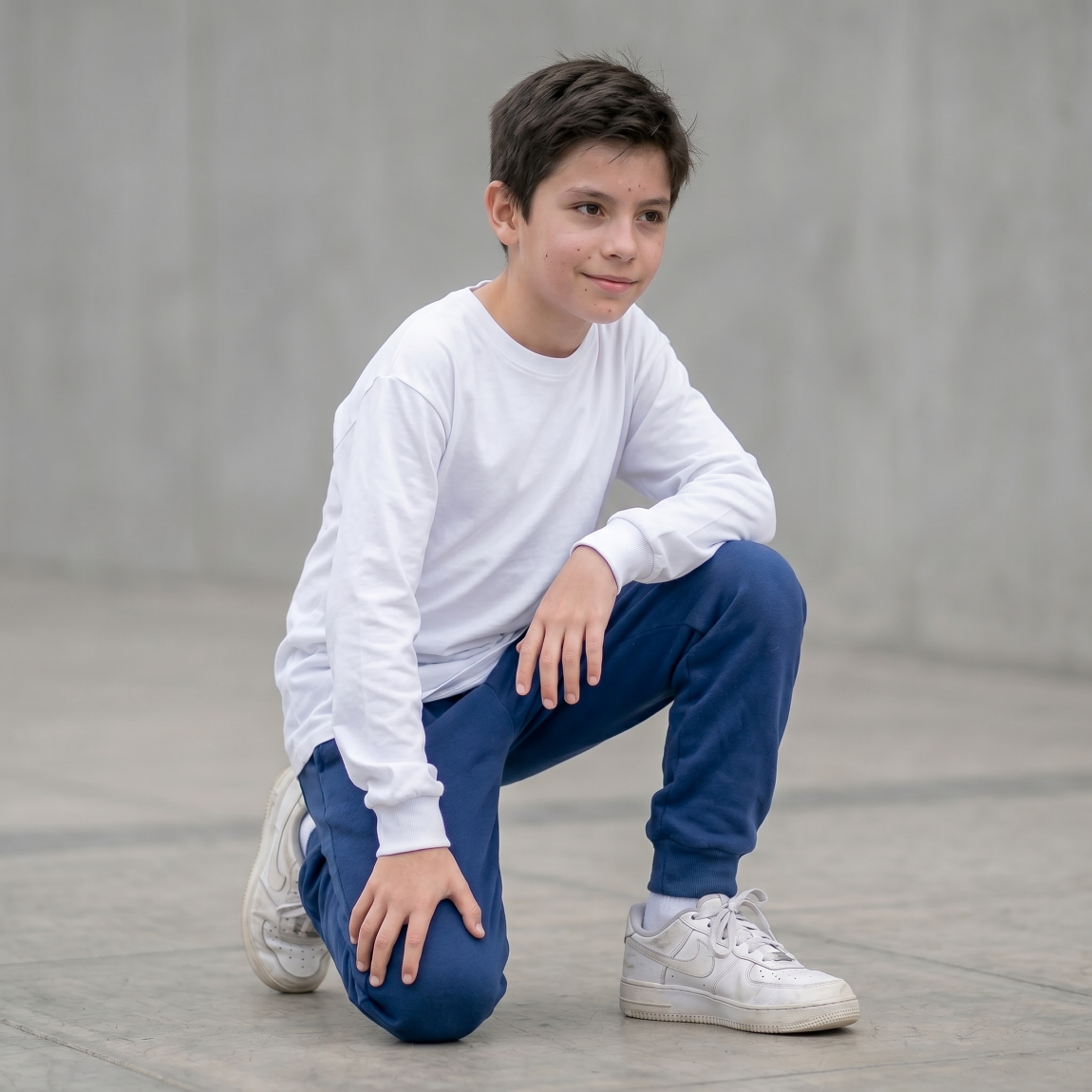 Jogger Buzo Niño Azul con Puño